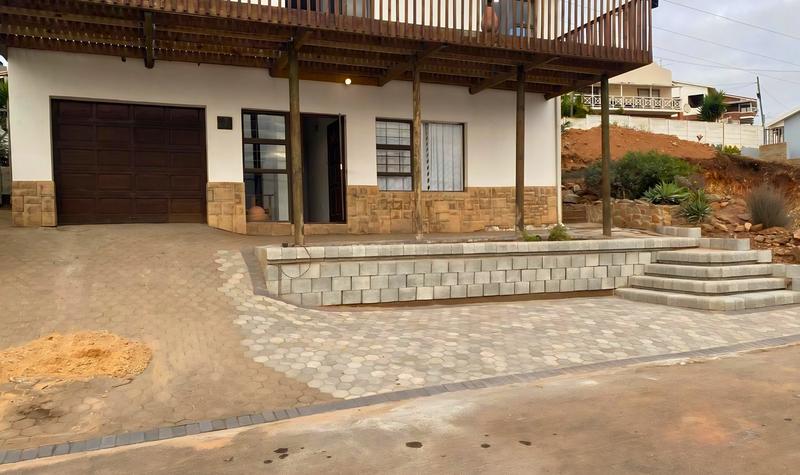 4 Bedroom Property for Sale in De Bakke Western Cape